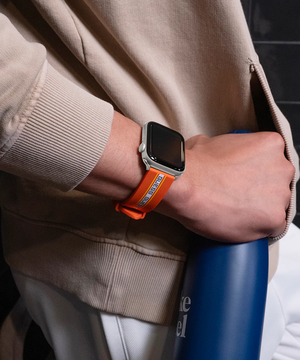 GUESS Logo Silicone Band for Apple 42-44 mm Watch - Image 3
