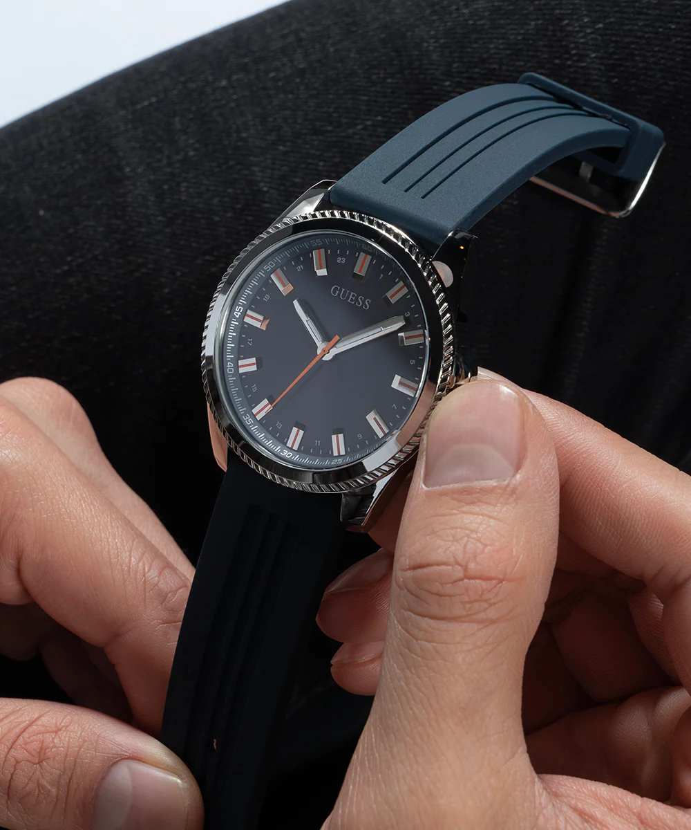 GUESS Mens Navy Silver Tone Analog Watch - Image 6