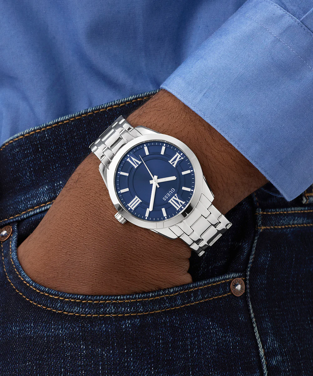 GUESS Mens Silver Tone Analog Watch Gift Set - Image 5